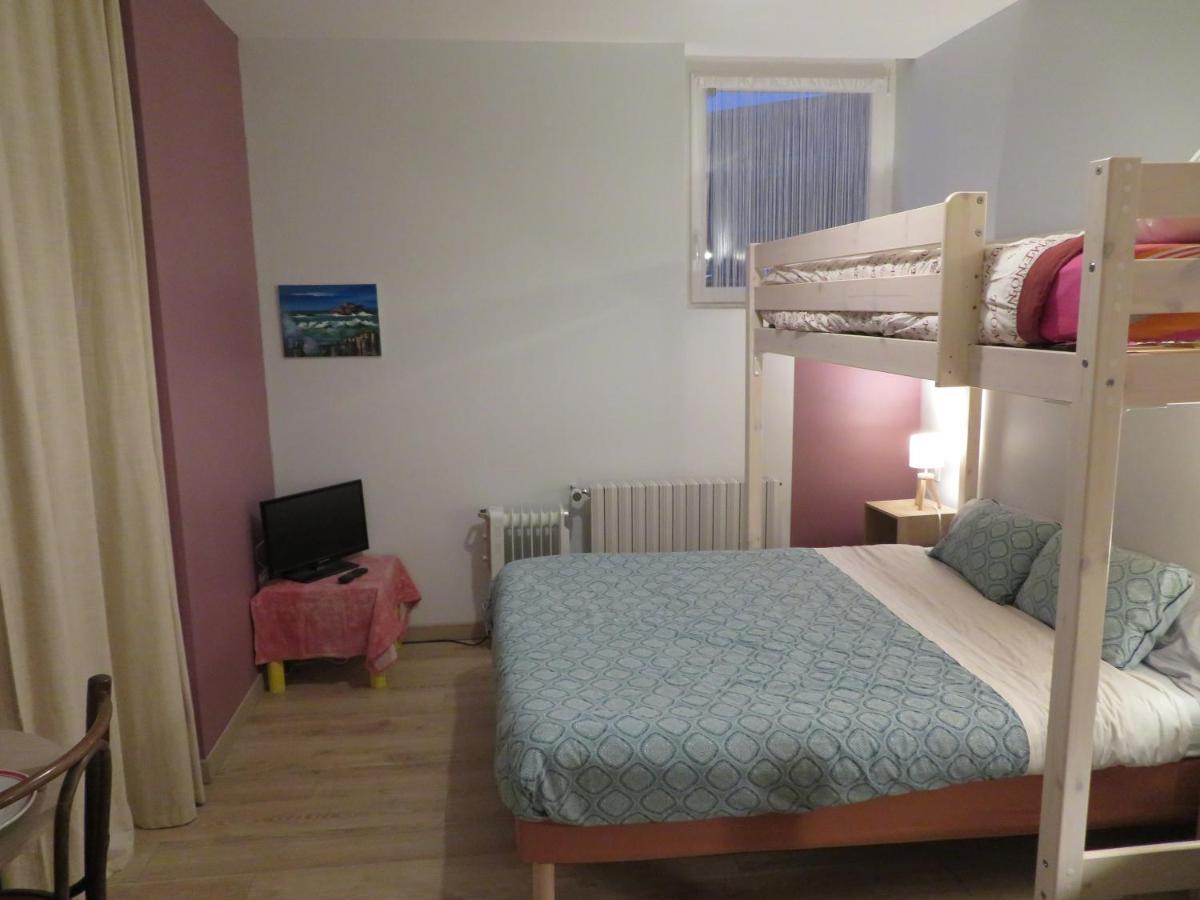 Les Chambres Studios De Pleslin-Foucher Bagian luar foto
