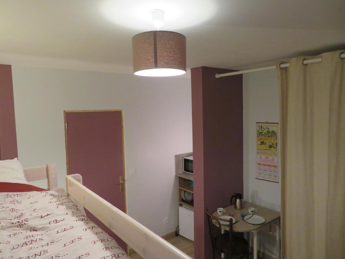 Les Chambres Studios De Pleslin-Foucher Bagian luar foto