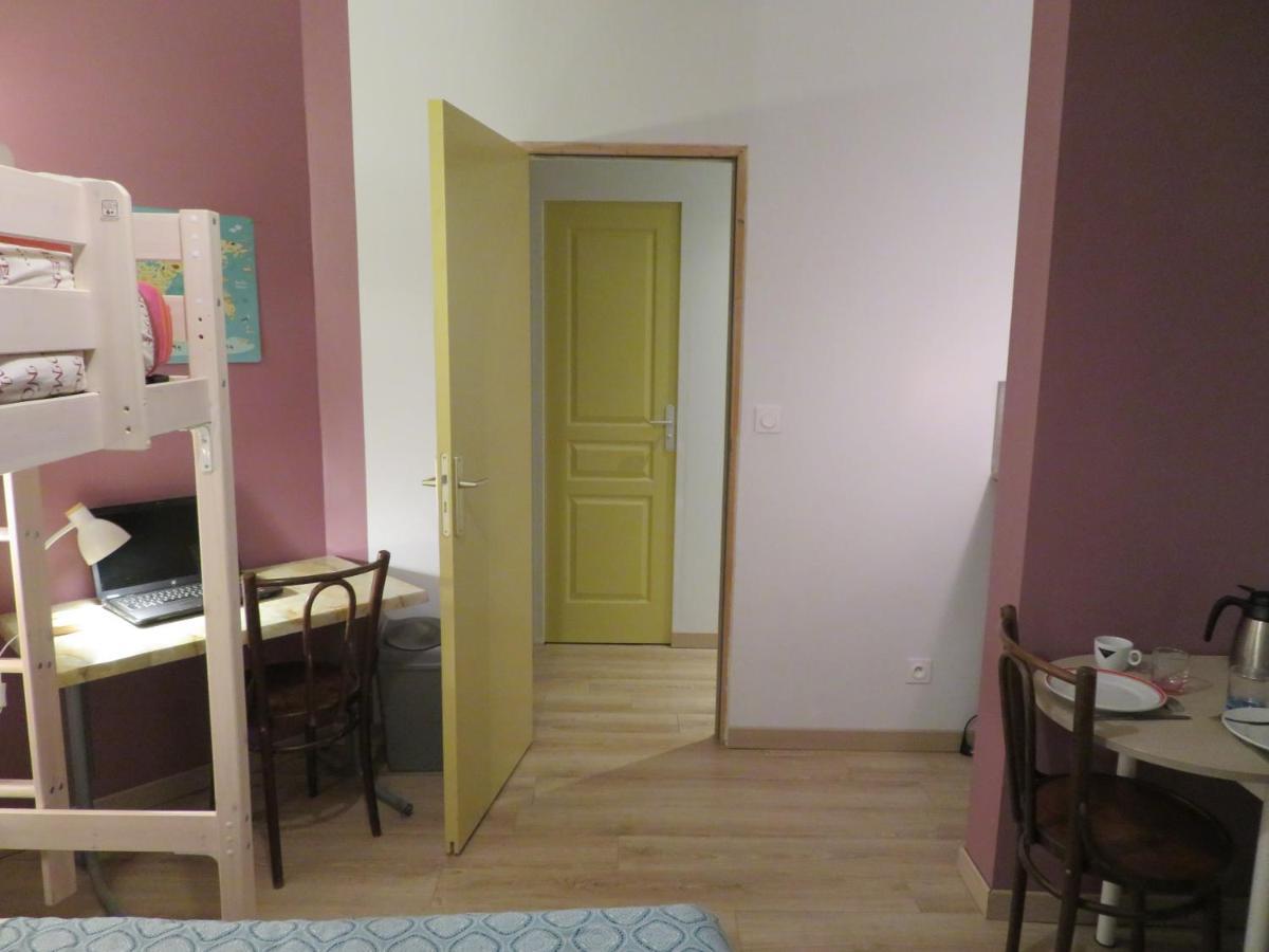 Les Chambres Studios De Pleslin-Foucher Bagian luar foto
