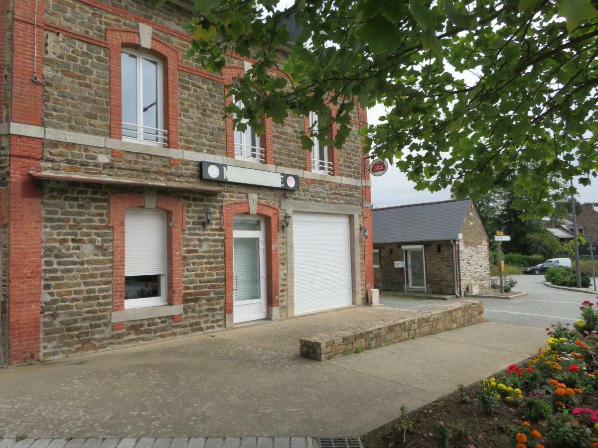 Les Chambres Studios De Pleslin-Foucher Bagian luar foto